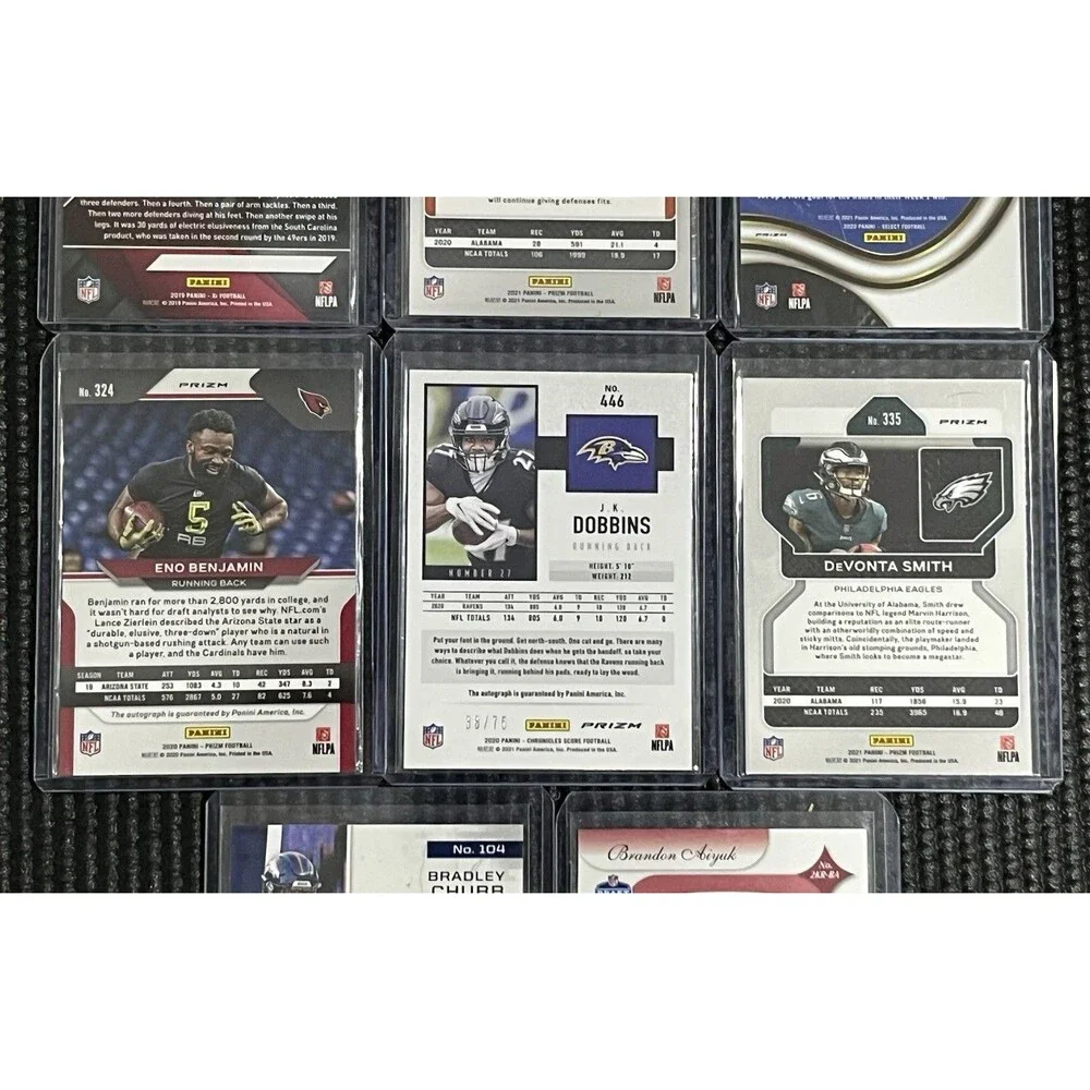 NFL Football Card Lot 8pc, 2 AUTOS, Numbered /10 /67 /75 Waddle DeVonta Smith RC